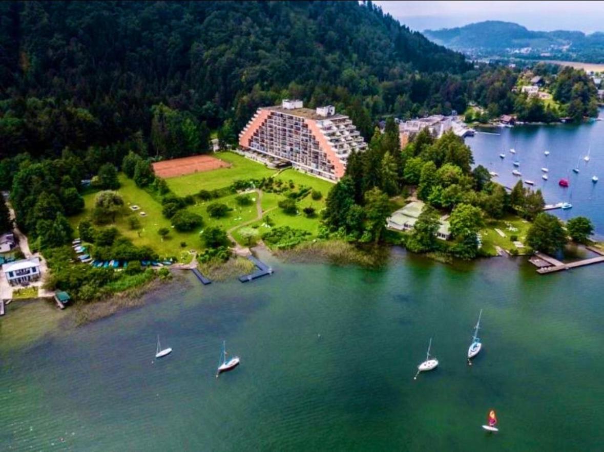 Apartment Am Ossiacher See Mit Seeblick Landskron Exterior photo